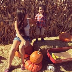 Meet your Posher, Aylin